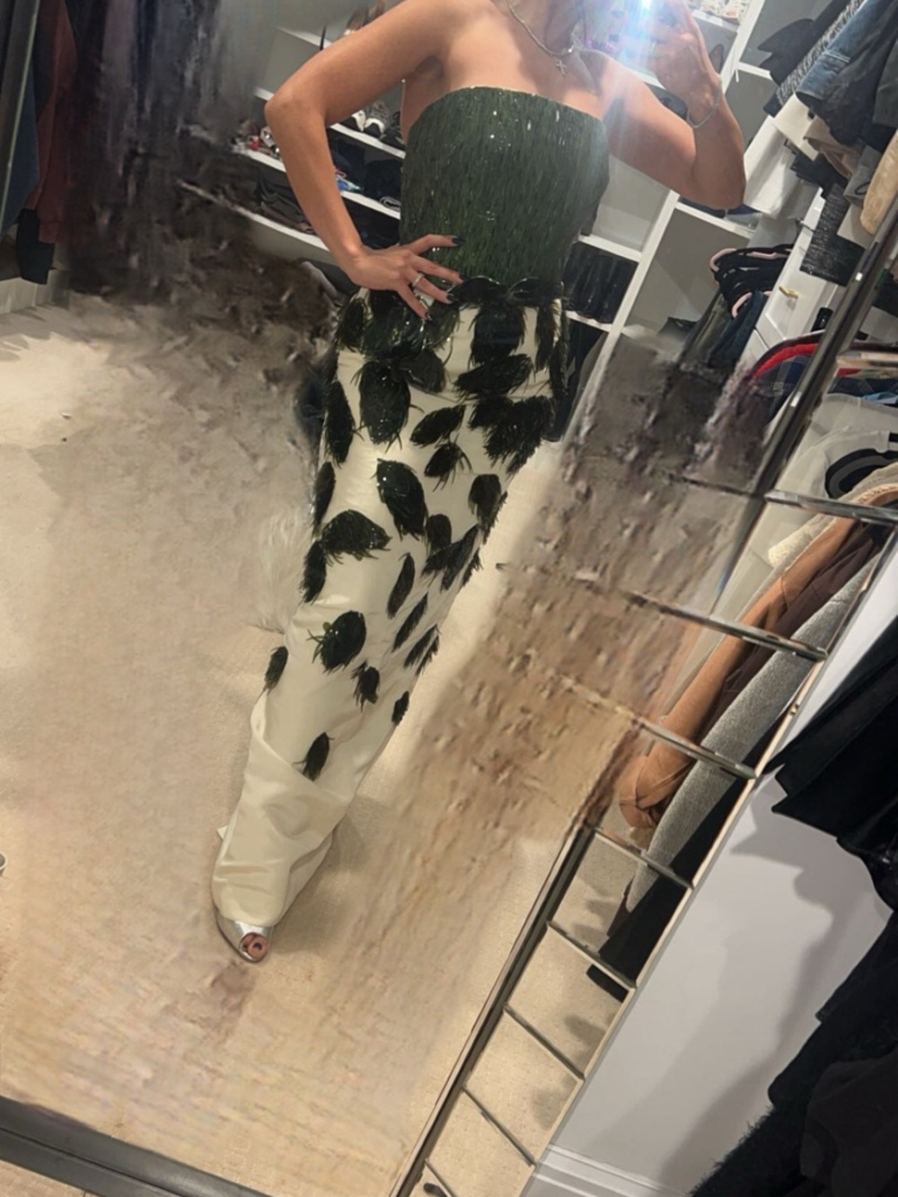 Oscar de la Renta Strapless Green and White Leaf Appliqué Gown - Picture 5 of 8